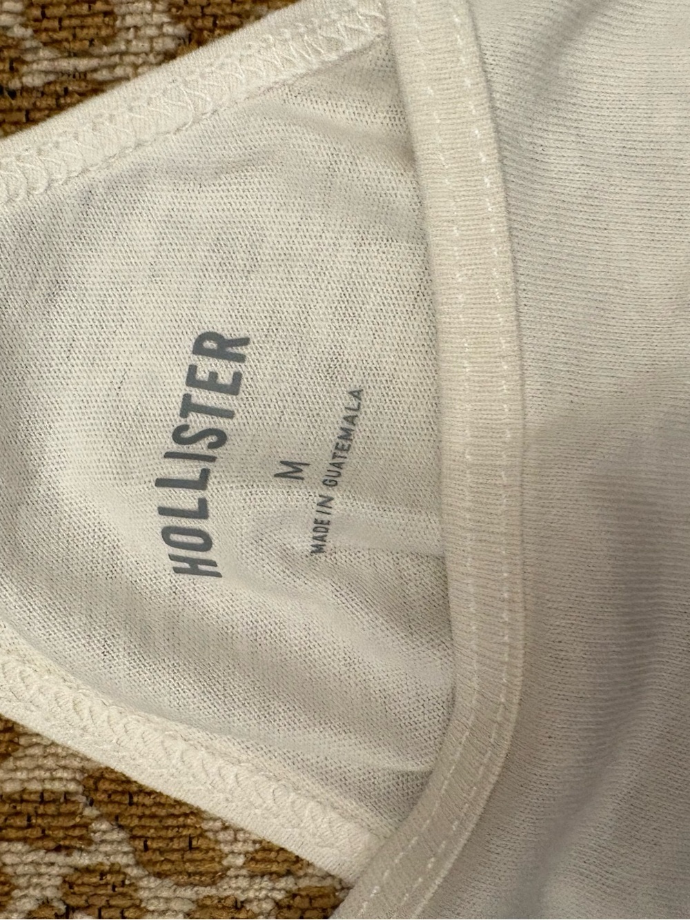Hollister Cream Tropical Surf Graphic Tank Top Women’s NWT - Picture 4 of 6